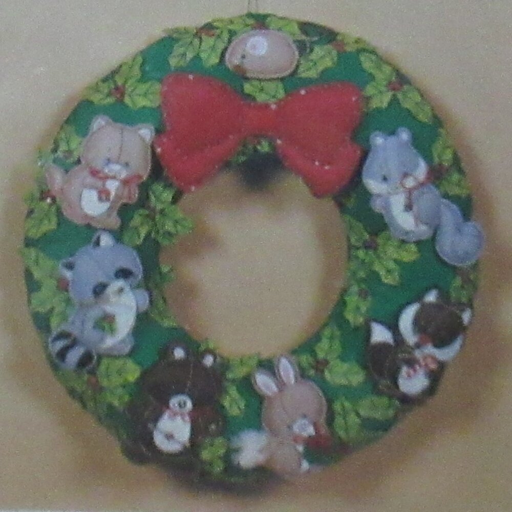 1983 Forest Friends Wreath Better Homes & Gardens Craft Kit NIP Felt & Sequins - Picture 2 of 4